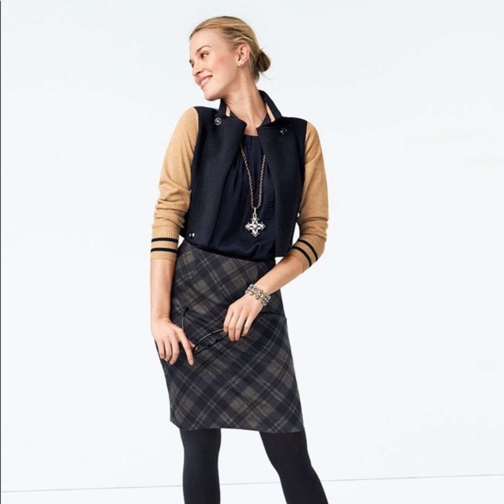 Cabi Color Block Sweater Turn Back Cardigan Sz M Navy Tan Blue Open Font #3703